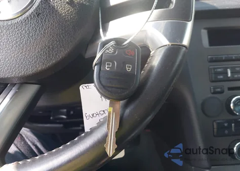 2014 Ford Mustang V6 z USA, uszkodzony, nr VIN 1ZVBP8AM3E5271212